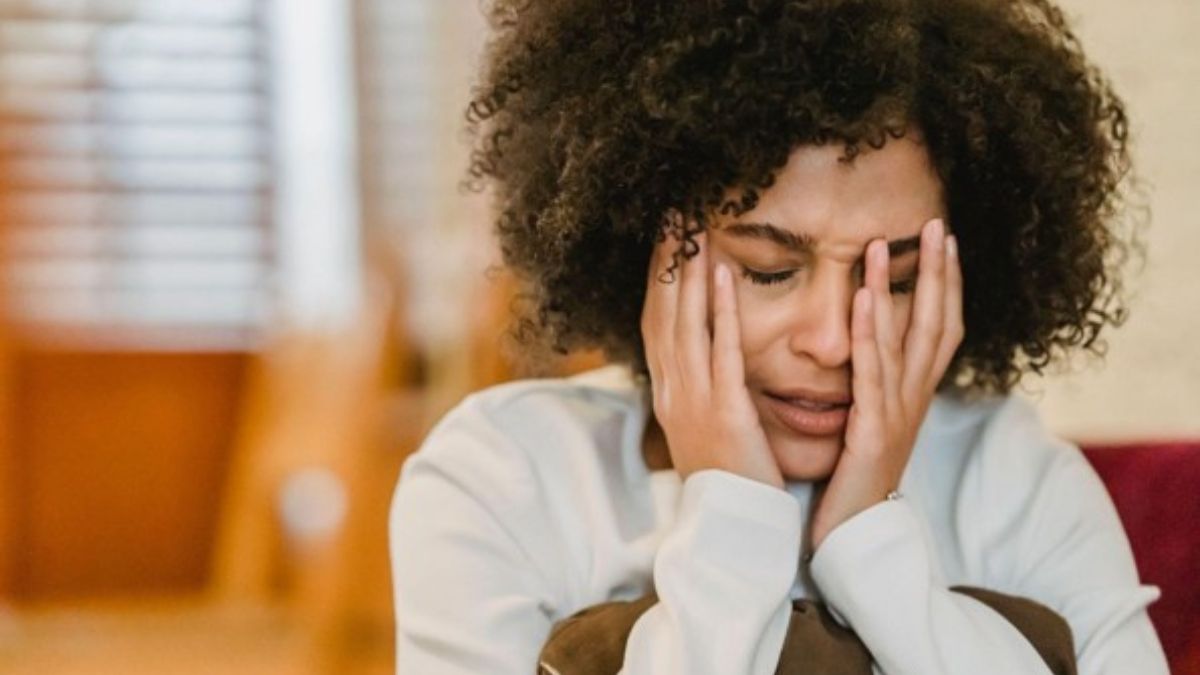 Woman looking overwhelmed with her hands on her face, illustrating emotional distress and the need for evidence-based BPD psychotherapy. Woman looking overwhelmed with her hands on her face, illustrating emotional distress and the need for evidence-based BPD psychotherapy.